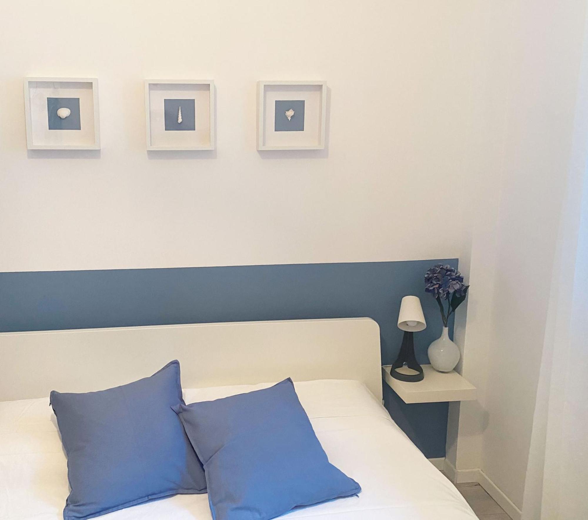 Beautiful Renovated Apartment ,Next To The Beach ! Air-C, Free Parking! Nice Ngoại thất bức ảnh